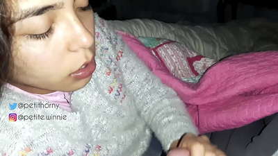 NURYJU VISĄ SUSIKAUPUSĮ VYRO PIENĄ - RODO LIEŽUVĮ SU SPERMA